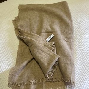 100% cashmere scarf